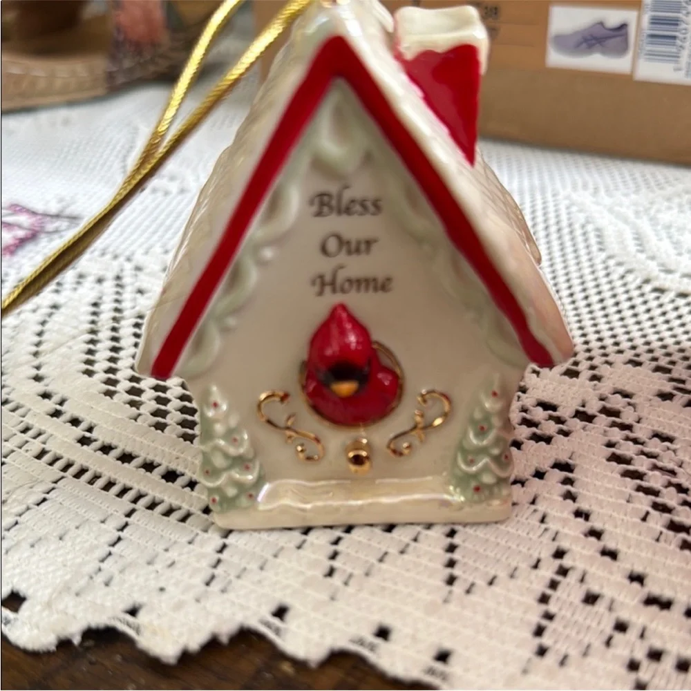 Lenox‎ Red and White Holiday Birdhouse Ornament - Picture 2 of 8